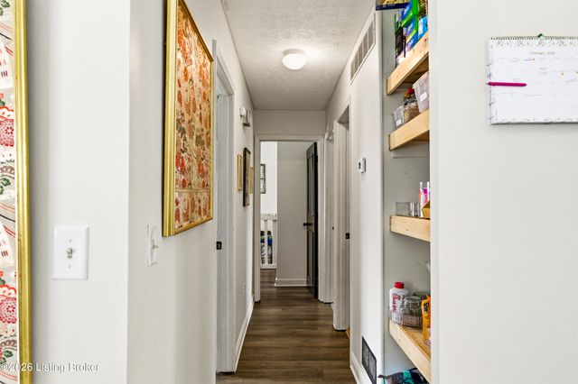 907 Rhonda Ct, Radcliff, KY 40160