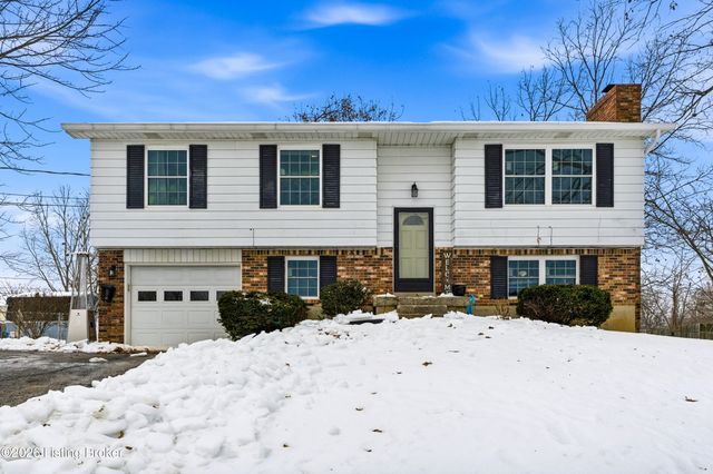 907 Rhonda Ct, Radcliff, KY 40160