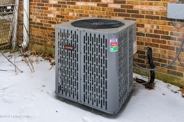 907 Rhonda Ct, Radcliff, KY 40160