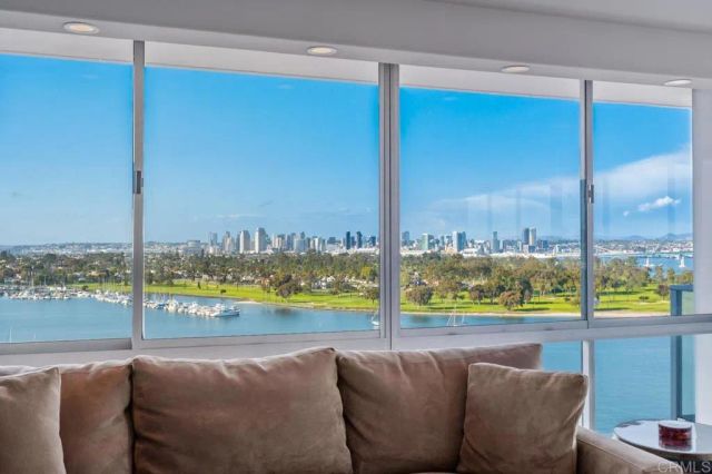 1820 Avenida Del Mundo 1507, Coronado, CA 92118