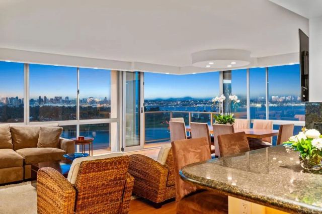 1820 Avenida Del Mundo 1507, Coronado, CA 92118