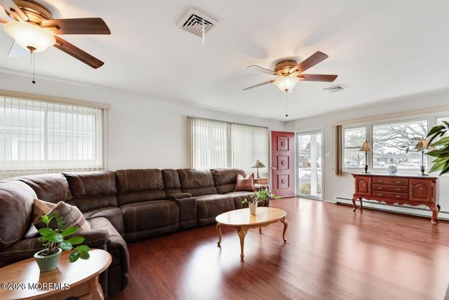 60 Biabou Drive, Toms River, NJ 08757