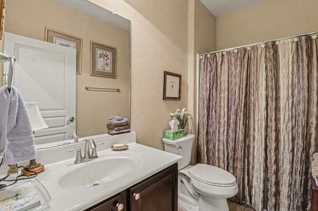 1542 Tuscan Village Drive, League City, TX 77573