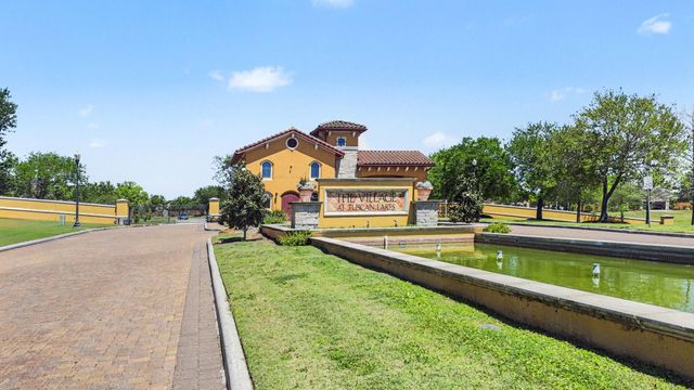 1542 Tuscan Village Drive, League City, TX 77573