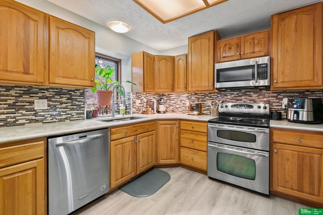 3501 Lynnwood Drive, Bellevue, NE 68123