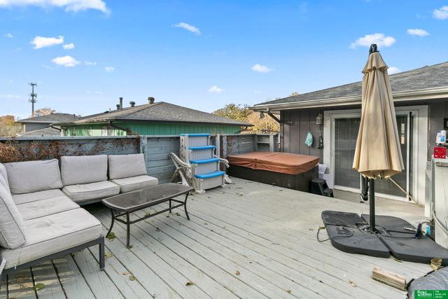 3501 Lynnwood Drive, Bellevue, NE 68123