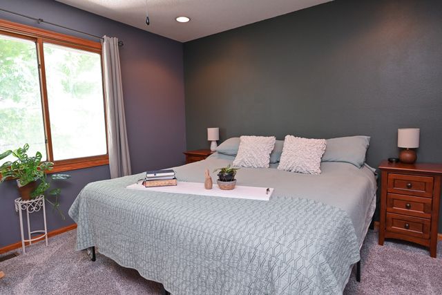 421 Becky Lynn Boulevard, Pleasant Hill, IA 50327