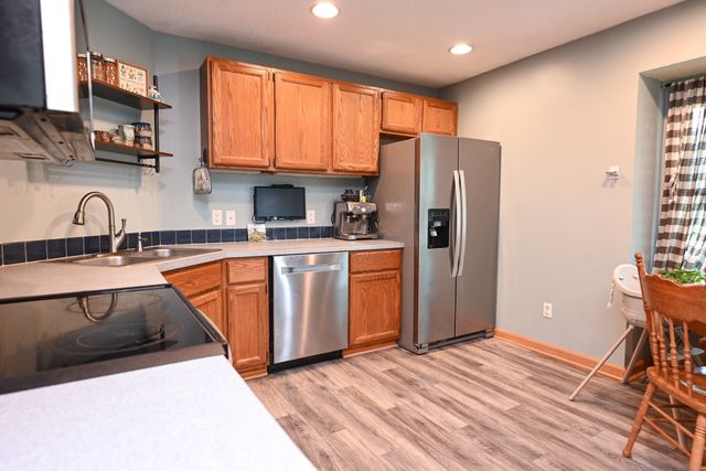 421 Becky Lynn Boulevard, Pleasant Hill, IA 50327