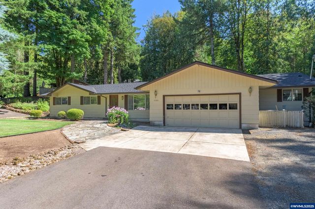 41886 Deerhorn Rd, Springfield, OR 97478