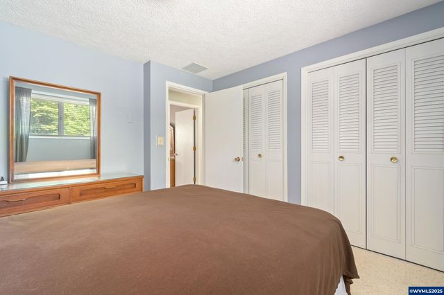 41886 Deerhorn Rd, Springfield, OR 97478