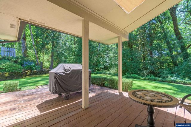 41886 Deerhorn Rd, Springfield, OR 97478