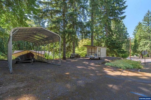 41886 Deerhorn Rd, Springfield, OR 97478