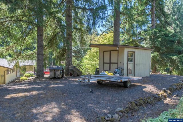 41886 Deerhorn Rd, Springfield, OR 97478