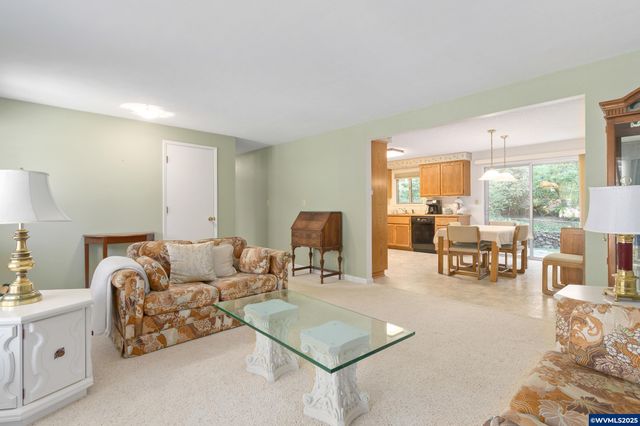 41886 Deerhorn Rd, Springfield, OR 97478