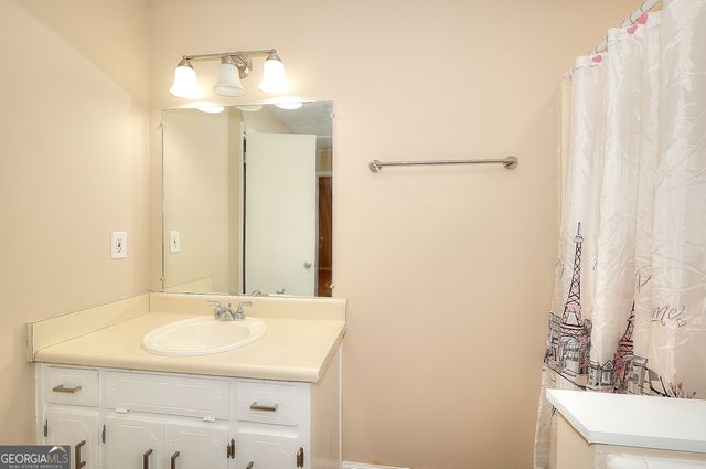 1124 Ironwood Drive, Grayson, GA 30017