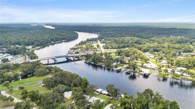 1940 ALICE DRIVE, Astor, FL 32102