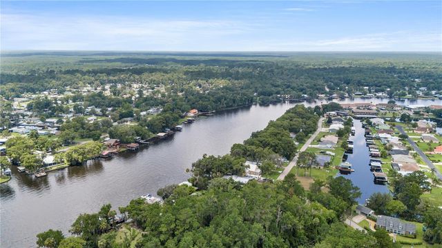 1940 ALICE DRIVE, Astor, FL 32102