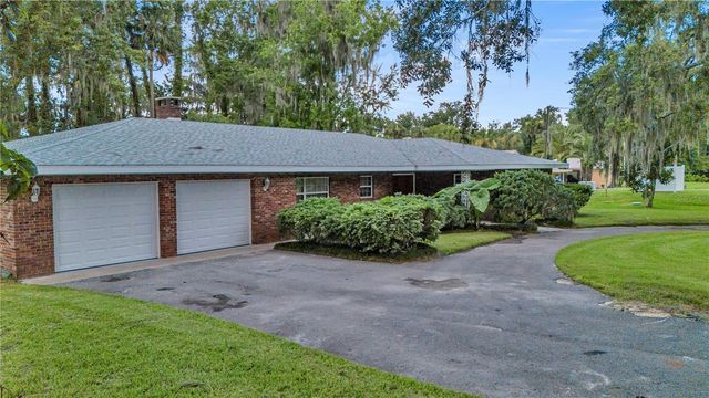 1940 ALICE DRIVE, Astor, FL 32102