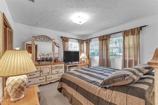 1940 ALICE DRIVE, Astor, FL 32102