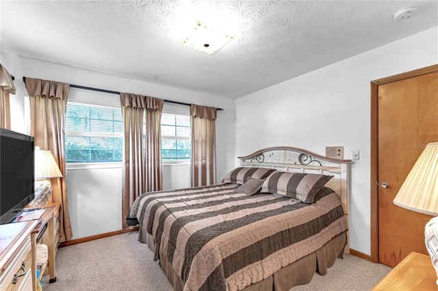 1940 ALICE DRIVE, Astor, FL 32102