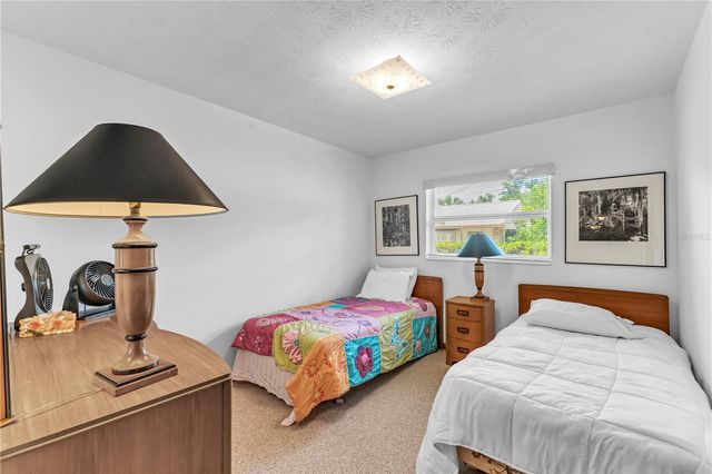 1940 ALICE DRIVE, Astor, FL 32102