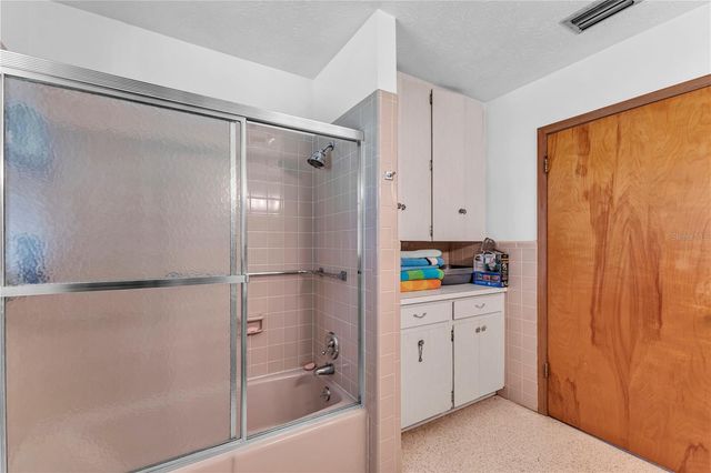 1940 ALICE DRIVE, Astor, FL 32102