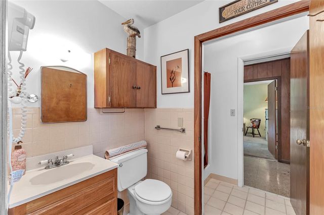 1940 ALICE DRIVE, Astor, FL 32102