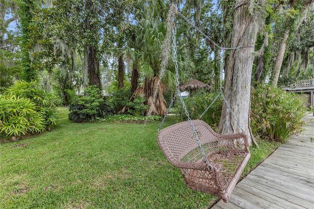 1940 ALICE DRIVE, Astor, FL 32102