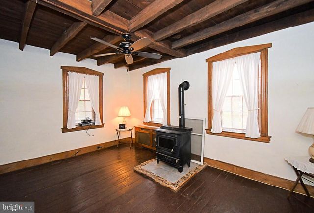 1528 HILLTOWN PIKE, Hilltown, PA 18927