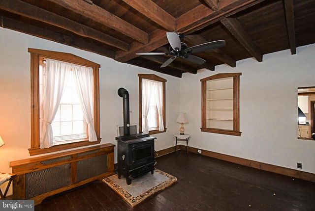 1528 HILLTOWN PIKE, Hilltown, PA 18927