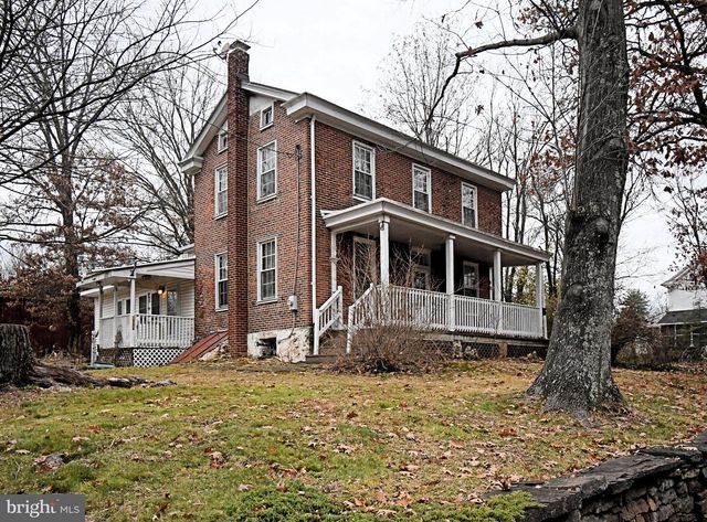 1528 HILLTOWN PIKE, Hilltown, PA 18927