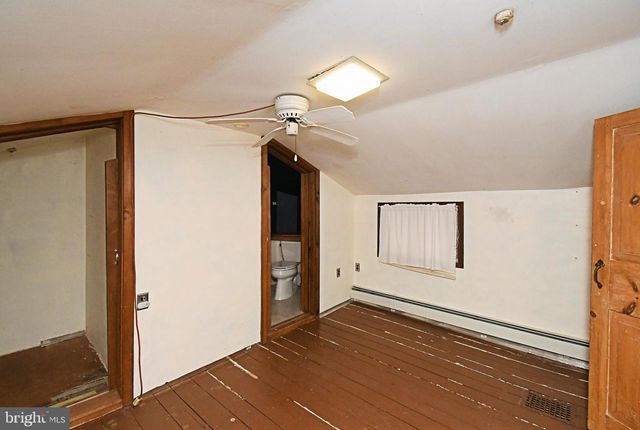 1528 HILLTOWN PIKE, Hilltown, PA 18927