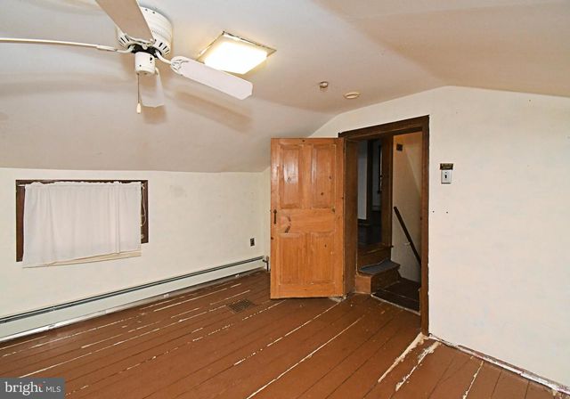 1528 HILLTOWN PIKE, Hilltown, PA 18927