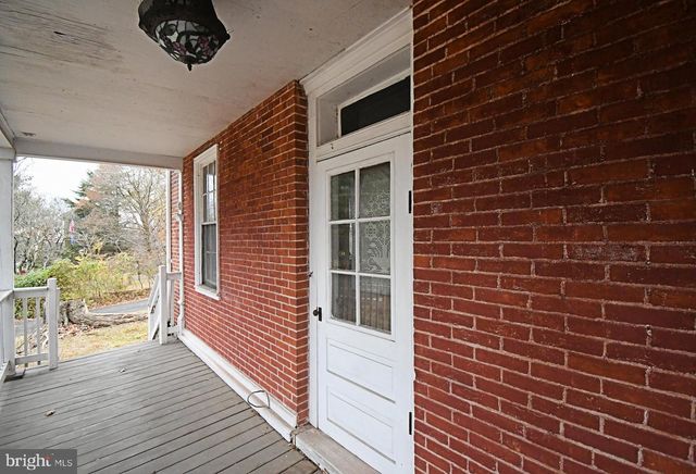 1528 HILLTOWN PIKE, Hilltown, PA 18927