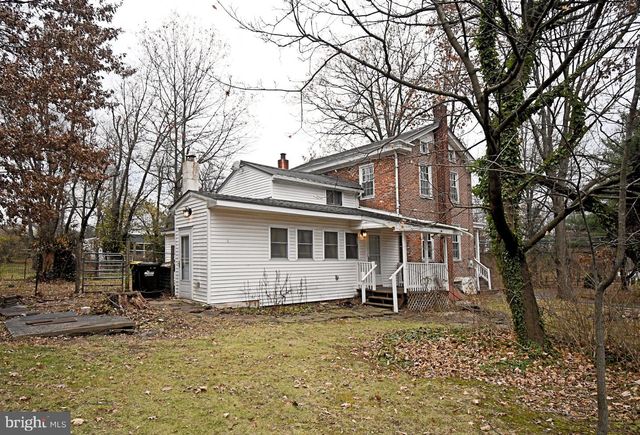 1528 HILLTOWN PIKE, Hilltown, PA 18927