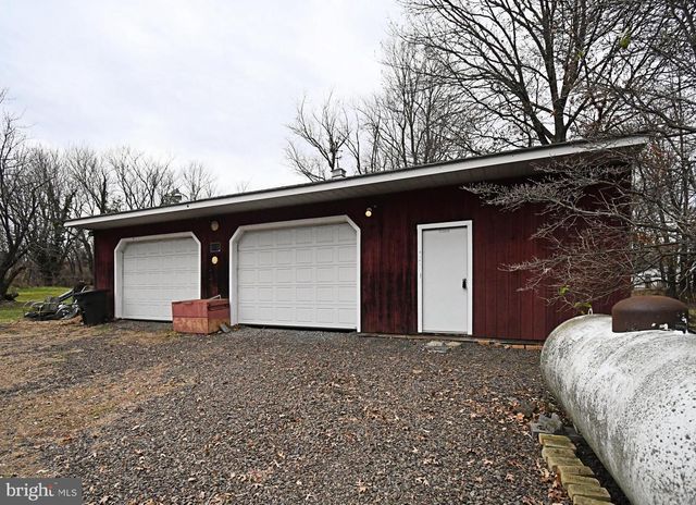 1528 HILLTOWN PIKE, Hilltown, PA 18927