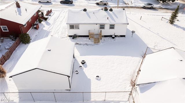 111 Bassett Lane, Youngstown, OH 44505