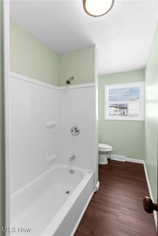 111 Bassett Lane, Youngstown, OH 44505