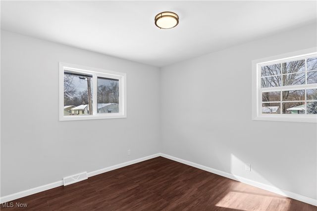 111 Bassett Lane, Youngstown, OH 44505