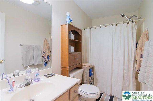 4938 Pine Ridge Drive, Lehman Twp, PA 18324