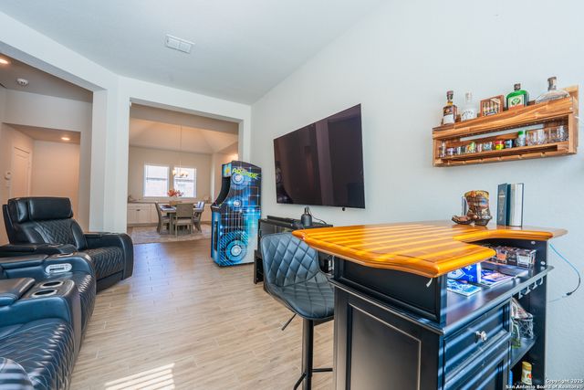 22842 Rio Salado, San Antonio, TX 78261