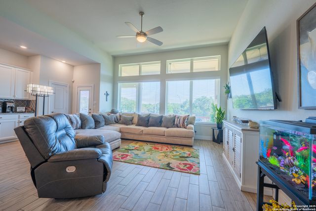 22842 Rio Salado, San Antonio, TX 78261