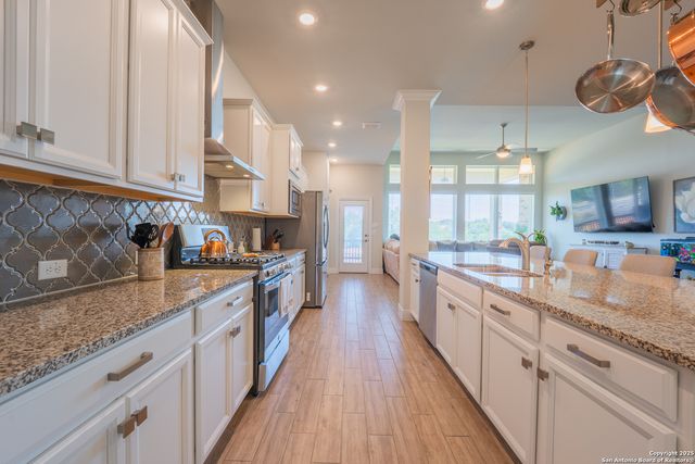 22842 Rio Salado, San Antonio, TX 78261