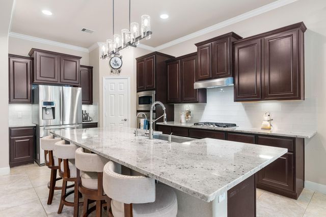 11 Pintuck Place, Spring, TX 77389