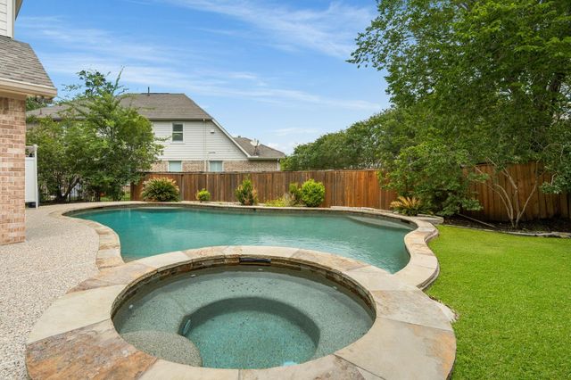11 Pintuck Place, Spring, TX 77389