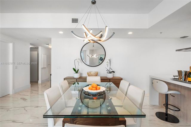 17111 Biscayne Blvd 803, North Miami Beach, FL 33160