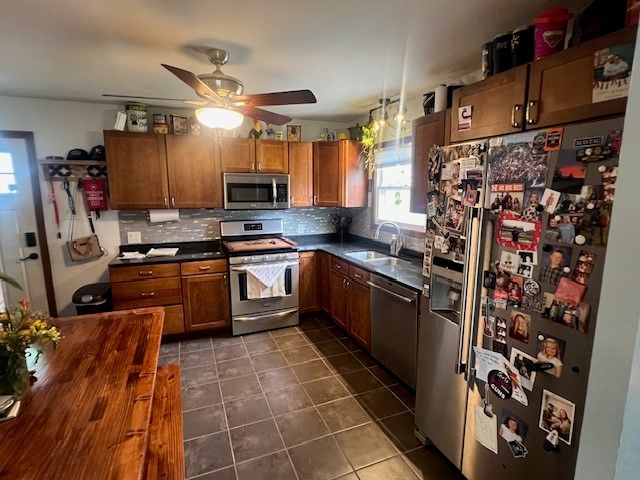 1611 Douglas Avenue, Ames, IA 50010