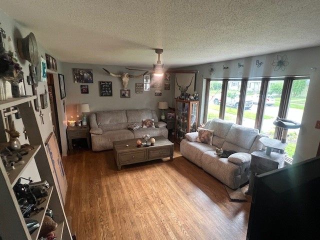 1611 Douglas Avenue, Ames, IA 50010