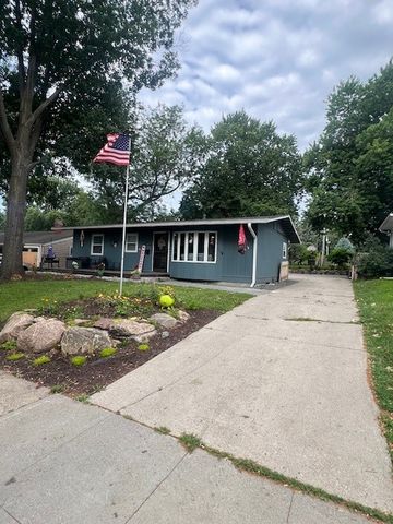 1611 Douglas Avenue, Ames, IA 50010