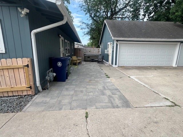 1611 Douglas Avenue, Ames, IA 50010